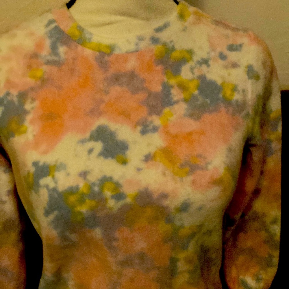 NWOT Multicolor Tie-Dye kid’s Fleece Sweat Shirt.